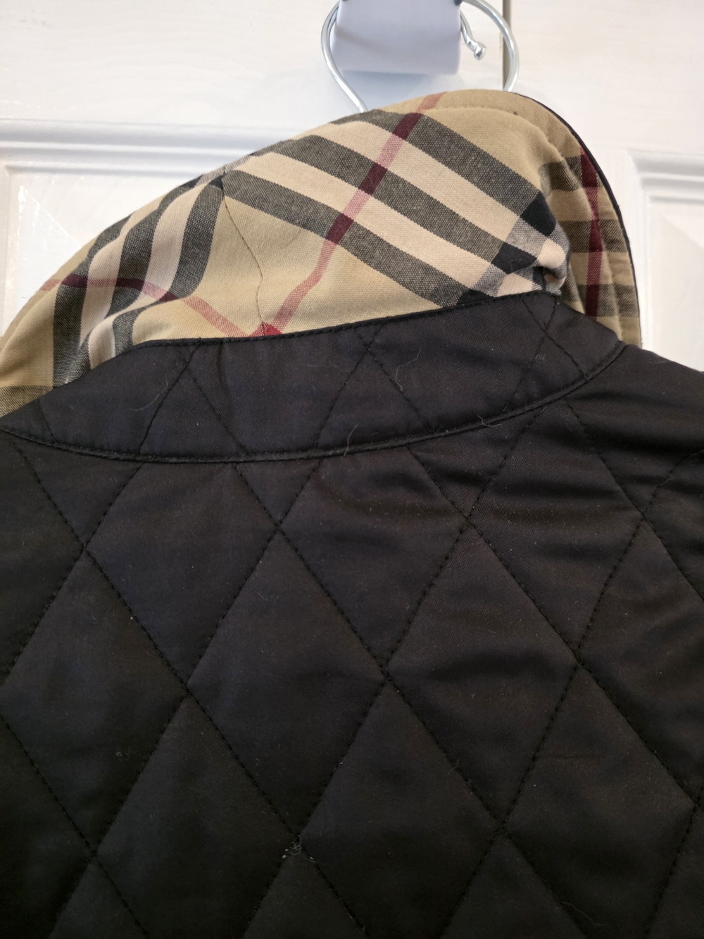 The Classic Burberry Black Quilted Jacket with Signature Check Cuffs - Picture 8 of 9